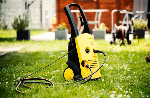 Best Playground Equipment Cleaning  in Dimondale, MI